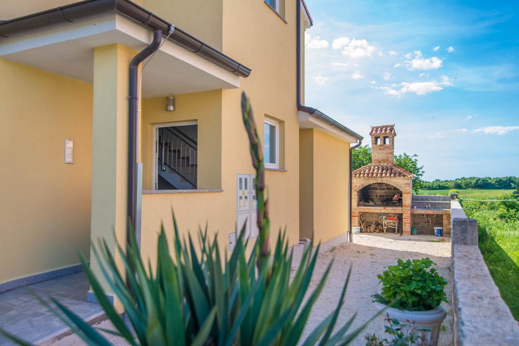 Apartment Una 2 Pula Exterior foto
